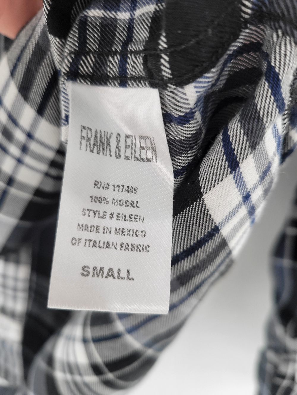 Frank & Eileen Women's  Navy Plaid Button-Front Shirt Relaxed Fit Size S - Picture 3 of 6